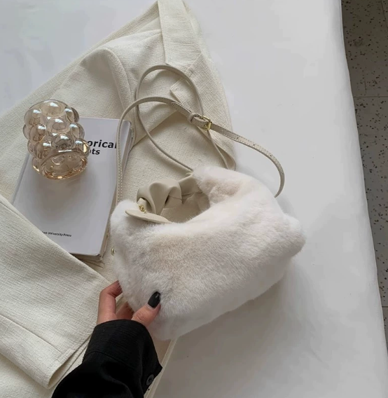 Plush handbags for women 2026 new fashion autumn and winter textured fur bags
